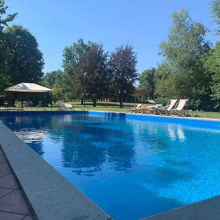 Di Lambda Villa *